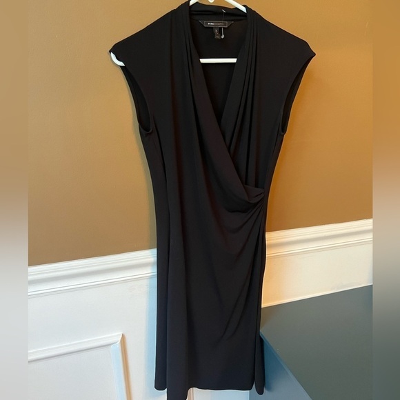 BCBGMaxAzria Women’s Black Ruched Bodycon Sleeveless MIDI LBD Cocktail Size XXS - Picture 1 of 5